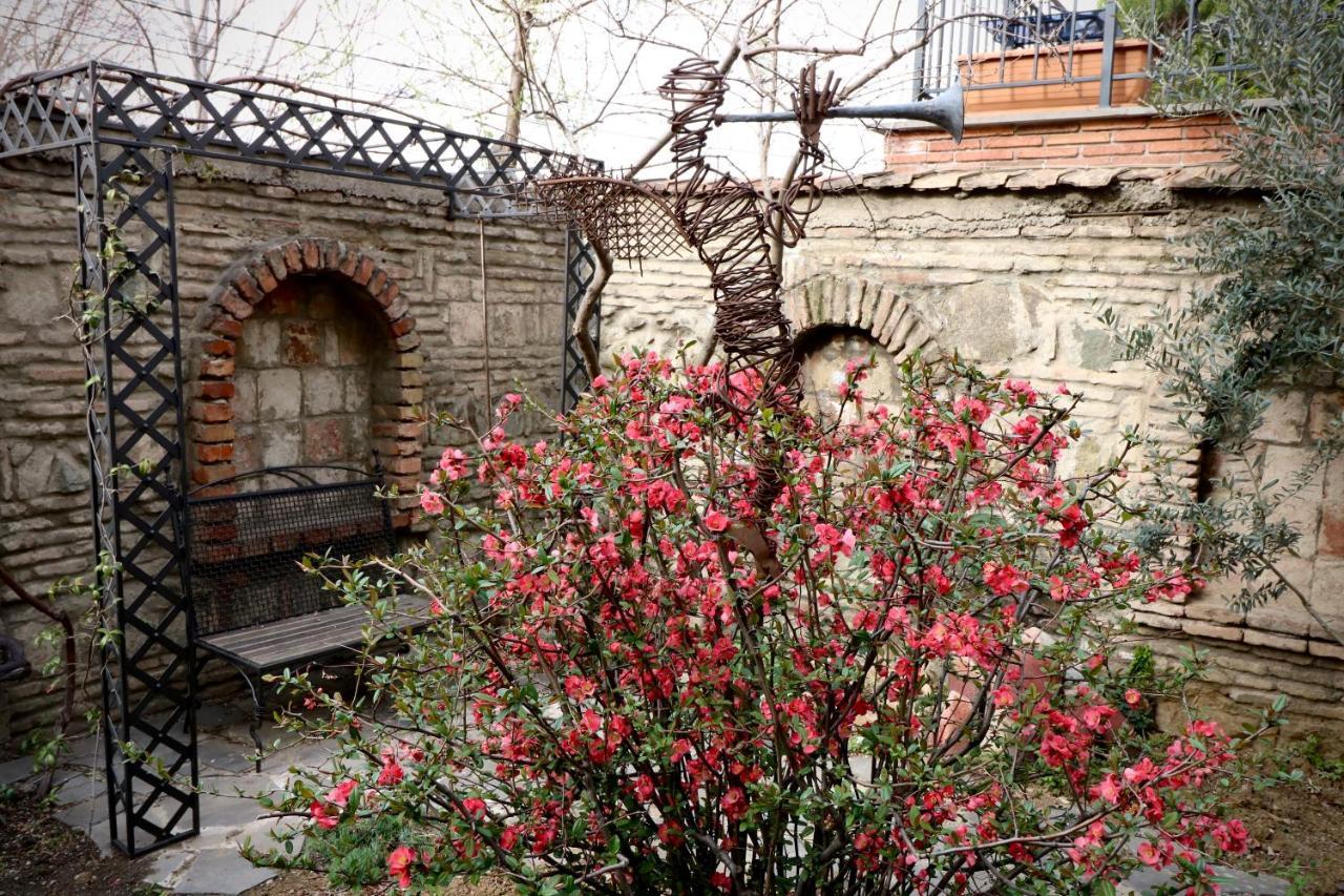 Artists Residence In Тбилиси Екстериор снимка